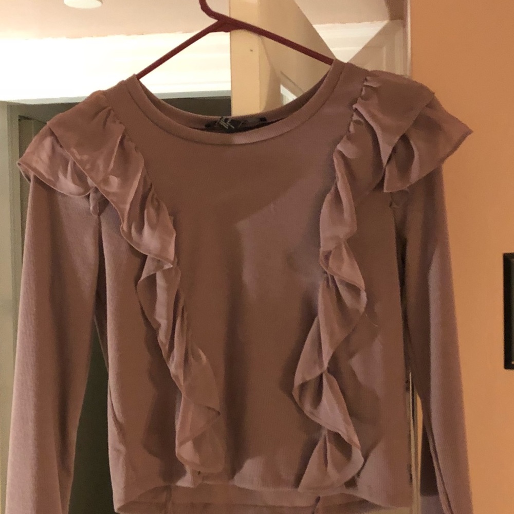 Woman’s Sweater (Lilac)